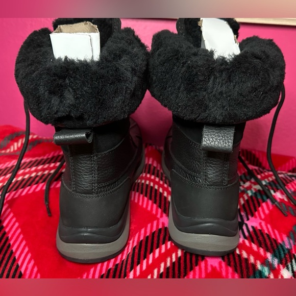 🆕 UGG Adirondack III Winter Boot NiB 🆕 - Picture 15 of 17